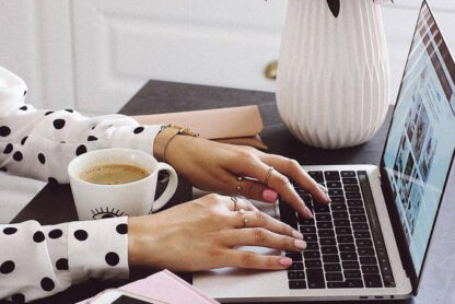 how to use linkedin for your career in fashion