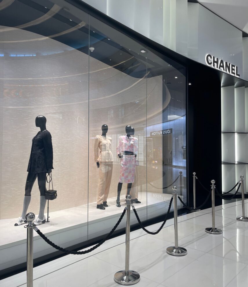 how to get a job at chanel, how to transition from retail to corporate fashion,career in visual merchandising