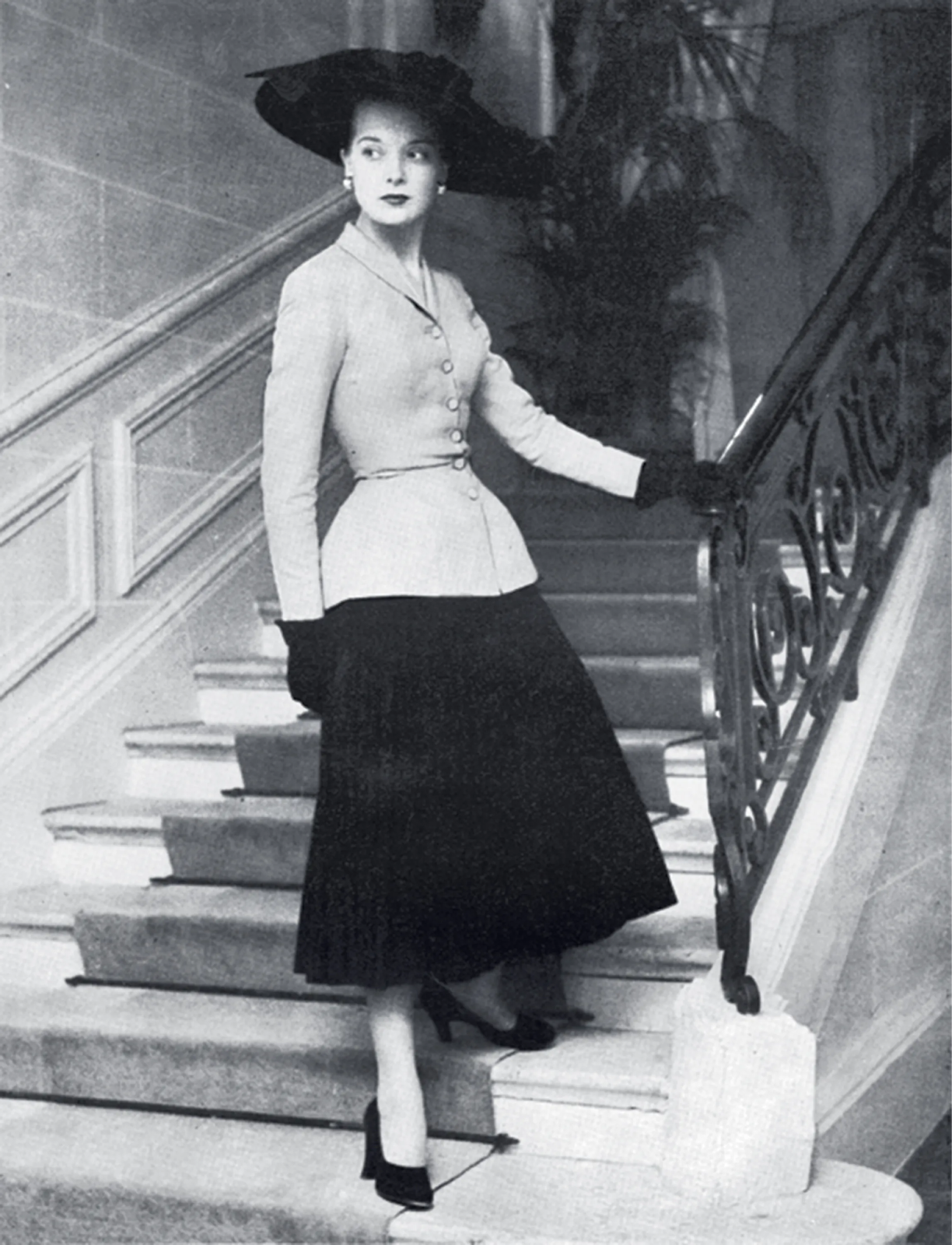 evolution of Christian Dior’s New Look 
