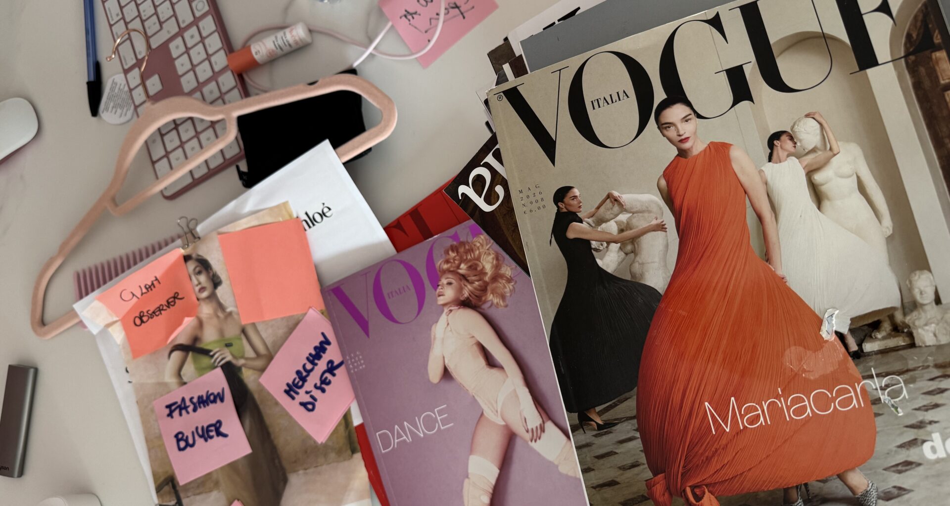 Fashion Editor vs Fashion Stylist